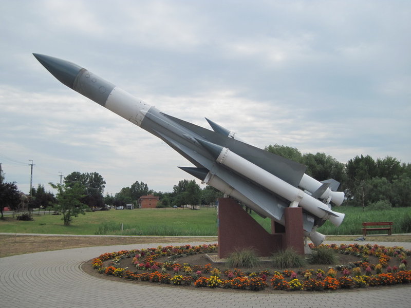 Raketen bei Nyrilek