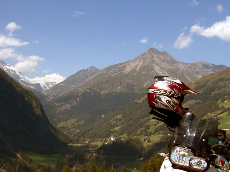 blick auf heiligenblut.jpg