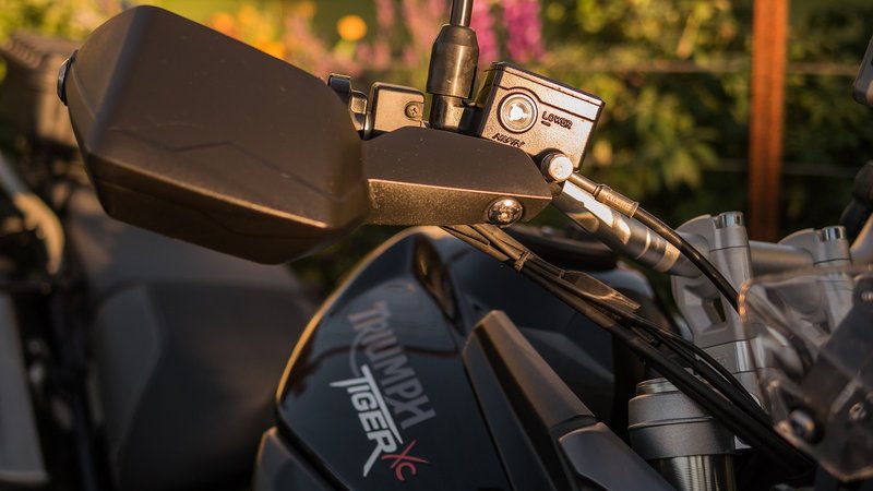 Tiger 800 XC B 1_1200.jpg