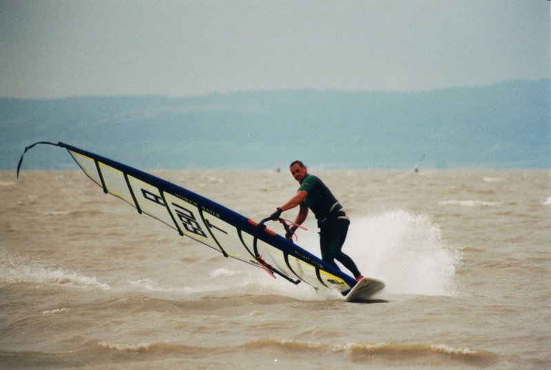 1996  002.jpg