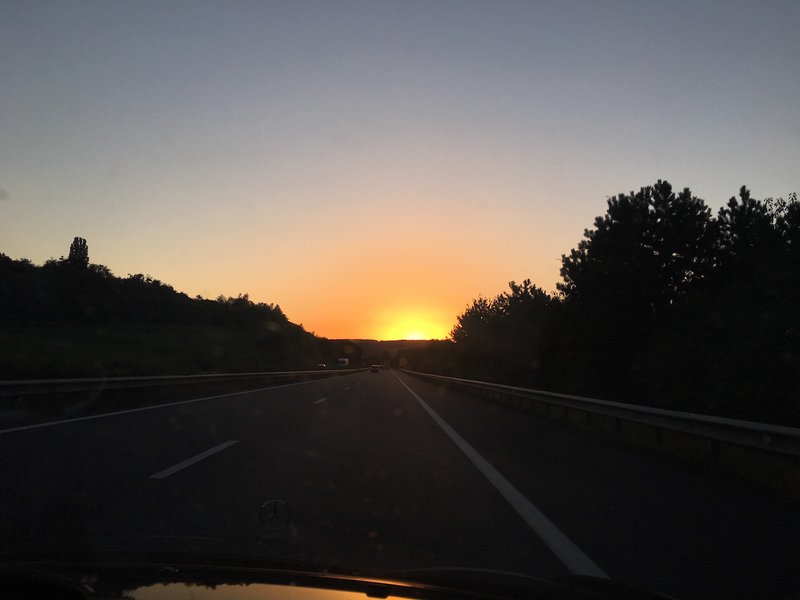 2016-09-09_2000_Sonnenuntergang-Anreise.JPG