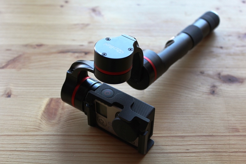 Gimbalfoto 1 Rollei eGimbal G4Plus mit GoPro Hero 3.jpg