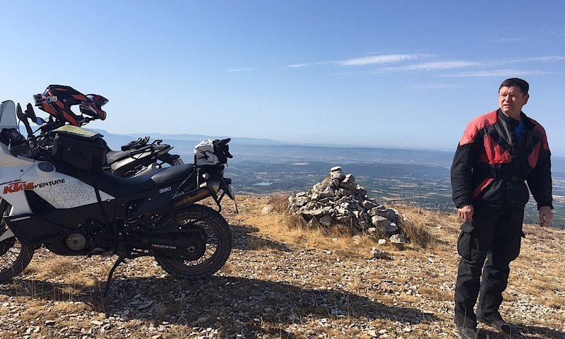 Kammstrasse im Luberon, Blick nach Süden