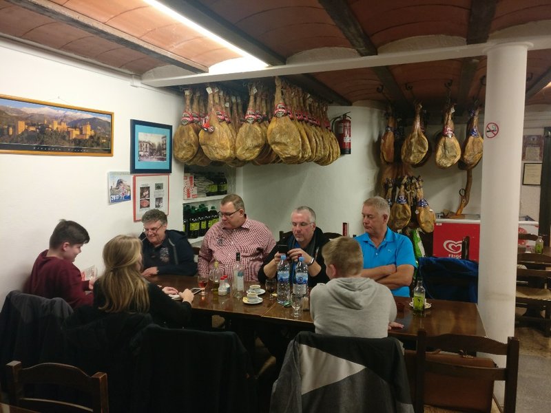 SchinkenTapasSchinkenSchinkenSchinkenBrotSchinkenbar.jpg