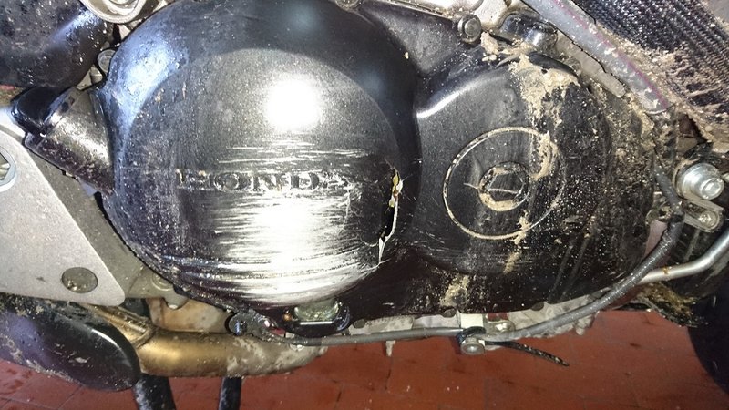 03_02.JPG (291.74 KiB) 2052 mal betrachtet der Übeltäter des Ölaustrittes