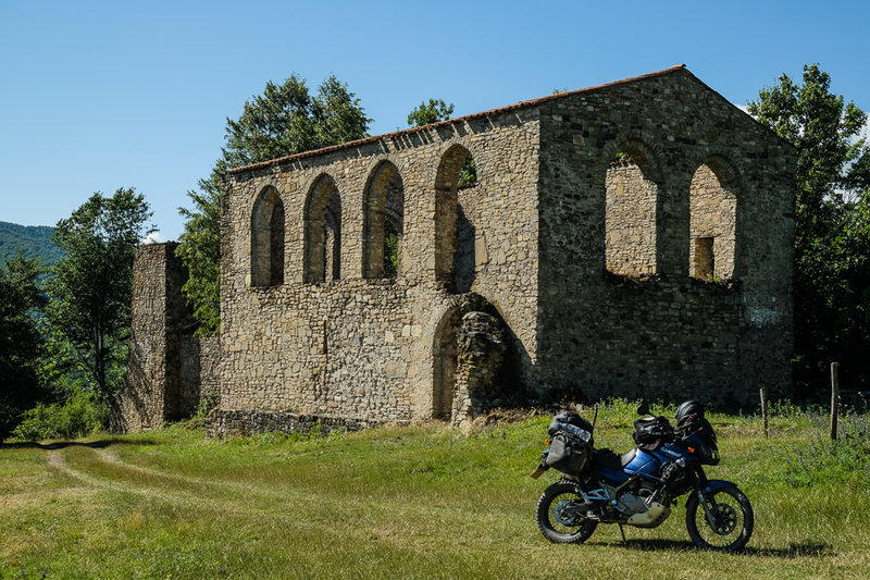 Kvetera Kirche.
