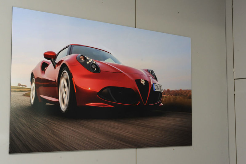 4C11000.jpg