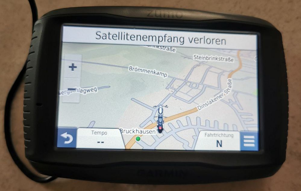 Garmin-Zumo-590-1.jpg