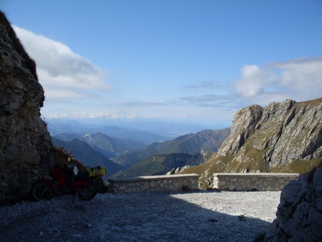 lks08033a.jpg