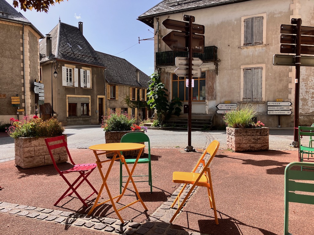 Café Kunterbunt.jpeg