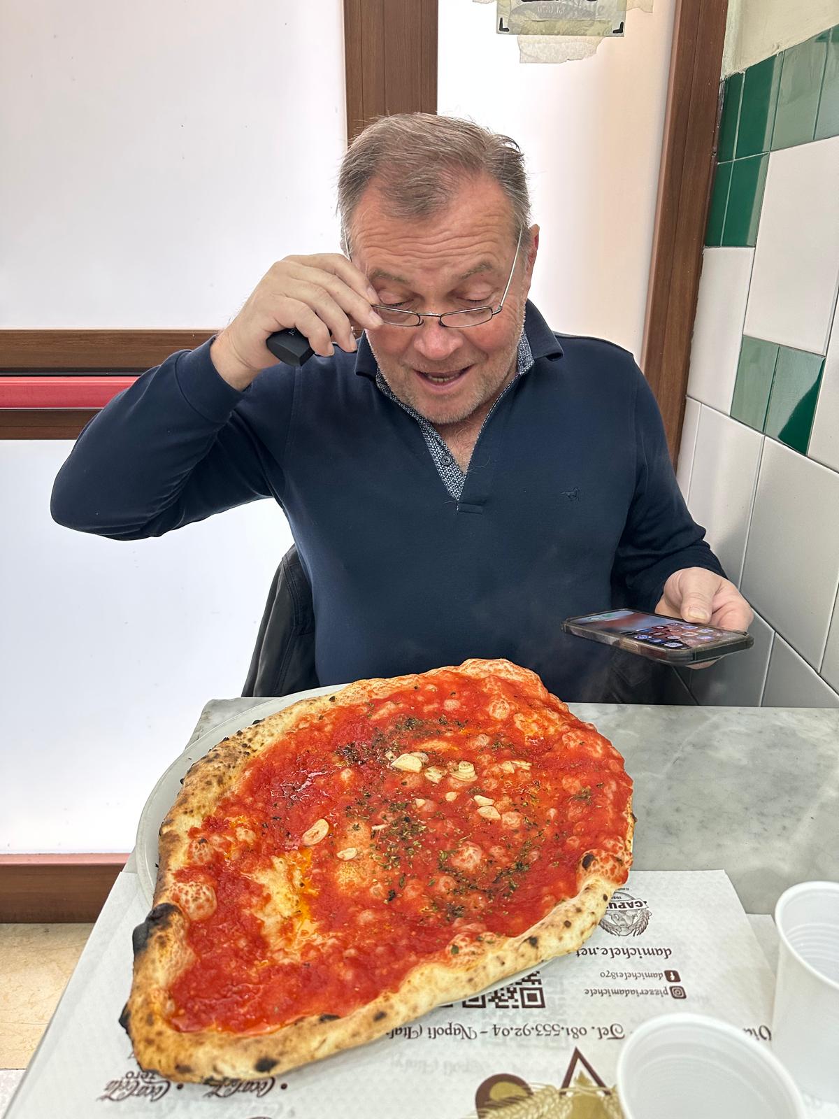 Pizza in L antica Pizzeria da Michele.jpg