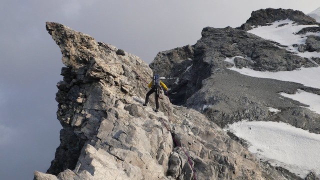 2007-Ortler3905-Hintergrat-041 - Abseilstelle.jpg