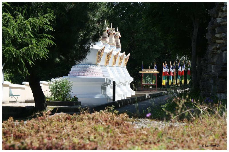 Montchardon - Tibetanisches Kloster