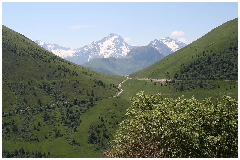 2013-00309kompr.jpg (149.02 KiB) 3214 mal betrachtet Westl. Col des Sarennes - Blick auf den Col de Cluy