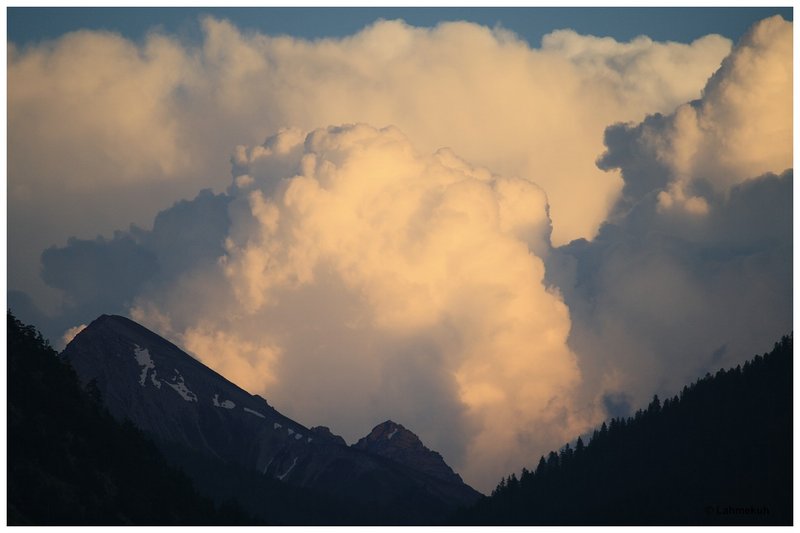 Briancon - &quot;Unheilwolken&quot; am Abendhimmel