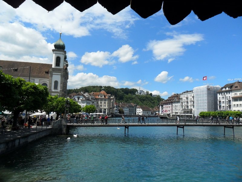 Luzern mit Gütsch (im Hintergrund)