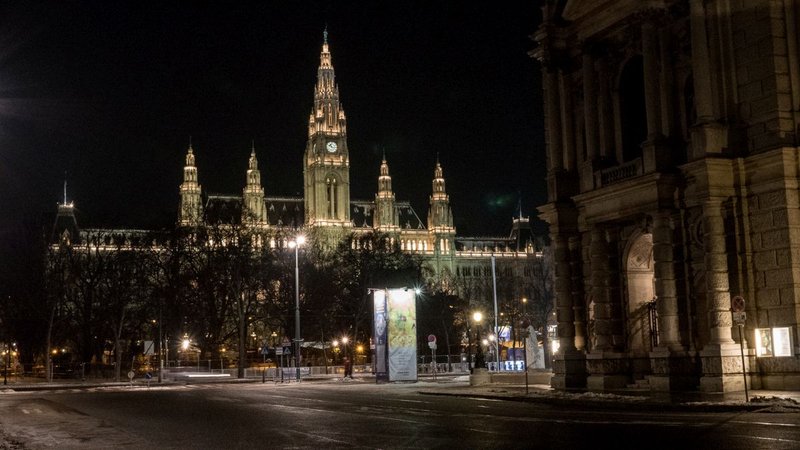 37 Wien by Night.jpg