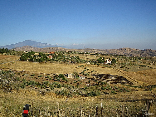 Der Etna im Hintergrund